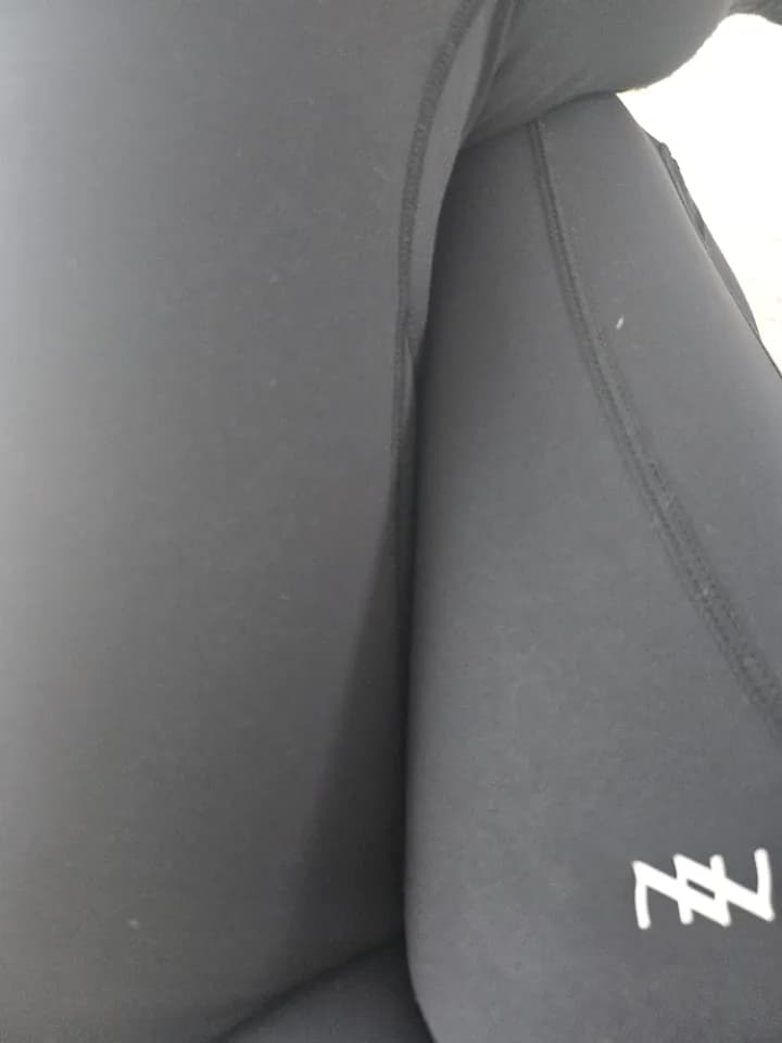나인제트 우먼 시그니처 9부 레깅스 블랙/네이비 리뷰 이미지