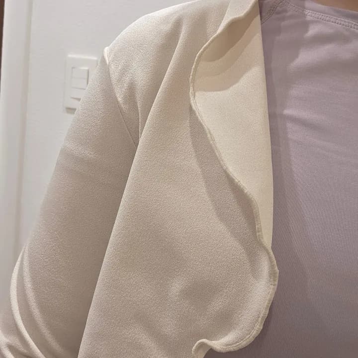 레르 루즈핏 볼레로 아이보리 리뷰 이미지