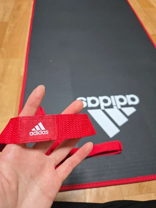 아디다스 NBR AB 트레이닝 운동 매트 10mm 스트랩포함 (블랙, 그레이, 블루, 레드) 리뷰 이미지
