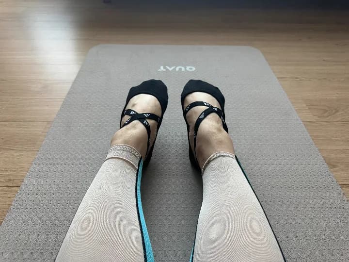 아디다스 뉴 필라테스 요가 양말 블랙/그레이 (논슬립 발레 슈즈, 발가락 토삭스, 덧신) 리뷰 이미지